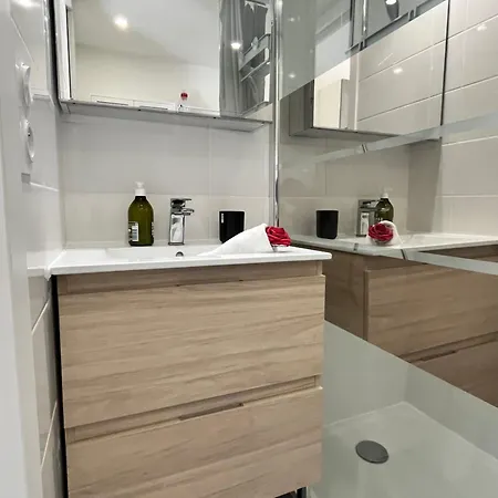 Le Wine Note, Clim, Piscine, Jardin Prosconciergerie Saint-Georges-dʼOrques